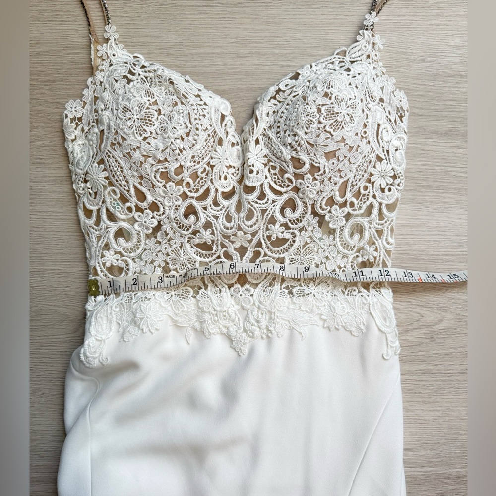 Enzoani Juri Wedding Dress - Picture 12 of 14